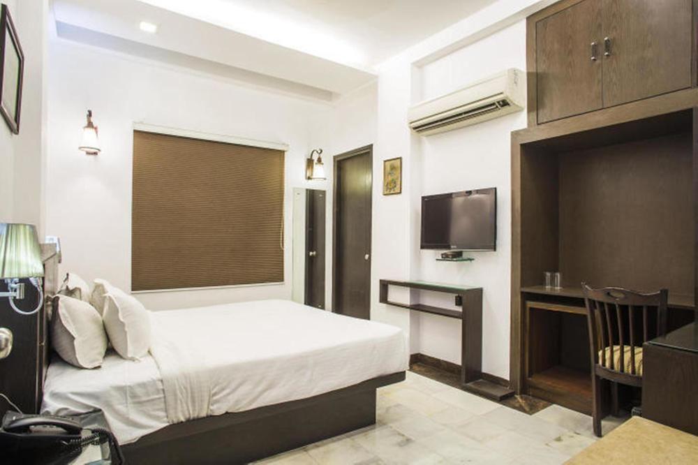 Oyo Flagship Hotel Rudra Palace Agra  Zewnętrze zdjęcie
