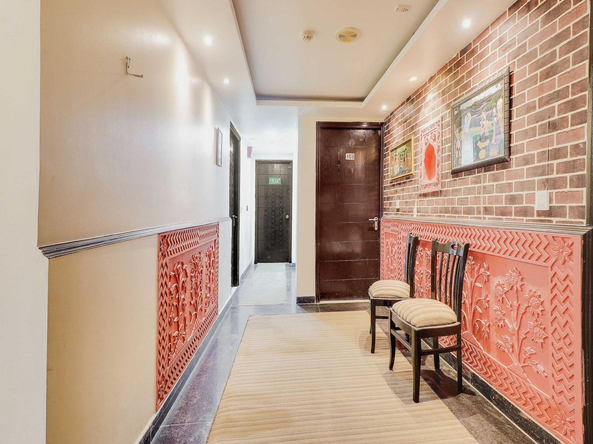 Oyo Flagship Hotel Rudra Palace Agra  Zewnętrze zdjęcie