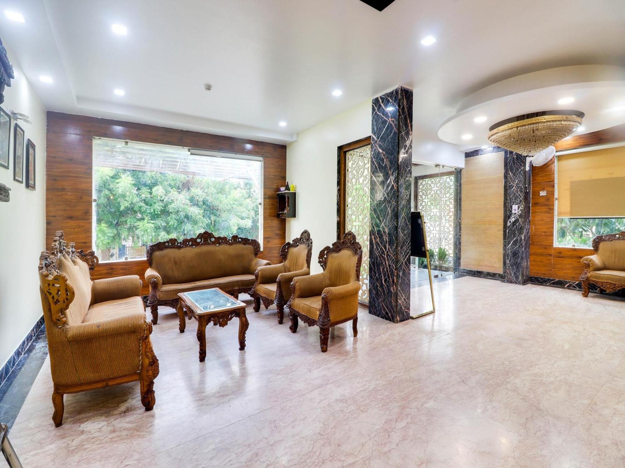Oyo Flagship Hotel Rudra Palace Agra  Zewnętrze zdjęcie