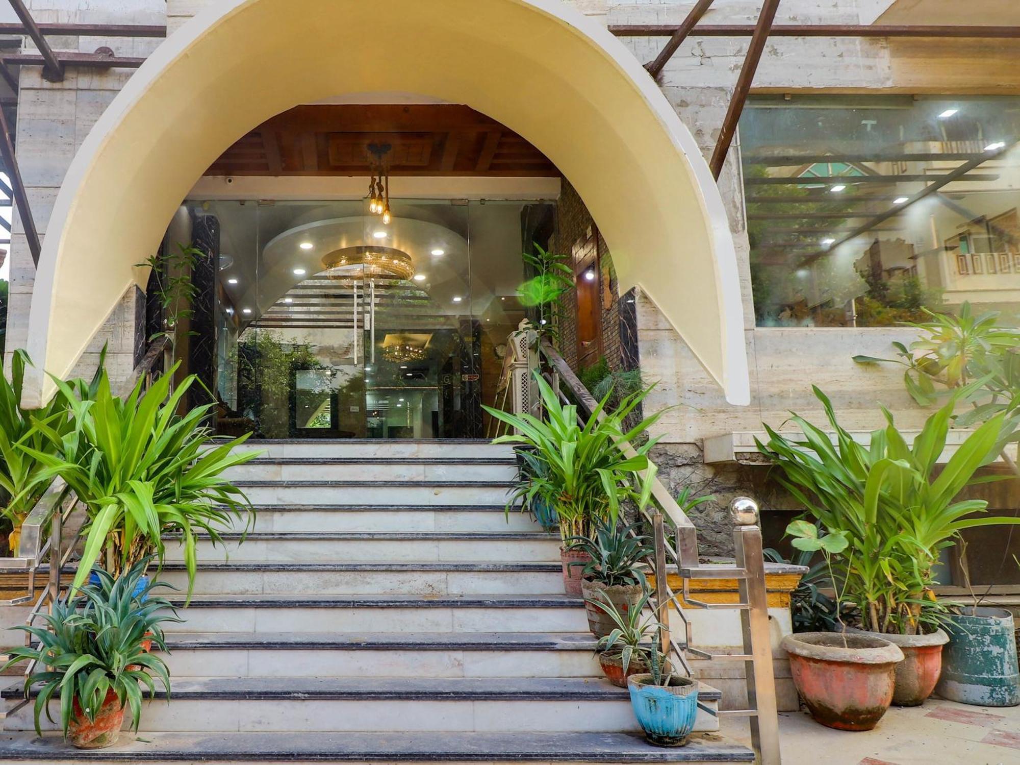 Oyo Flagship Hotel Rudra Palace Agra  Zewnętrze zdjęcie