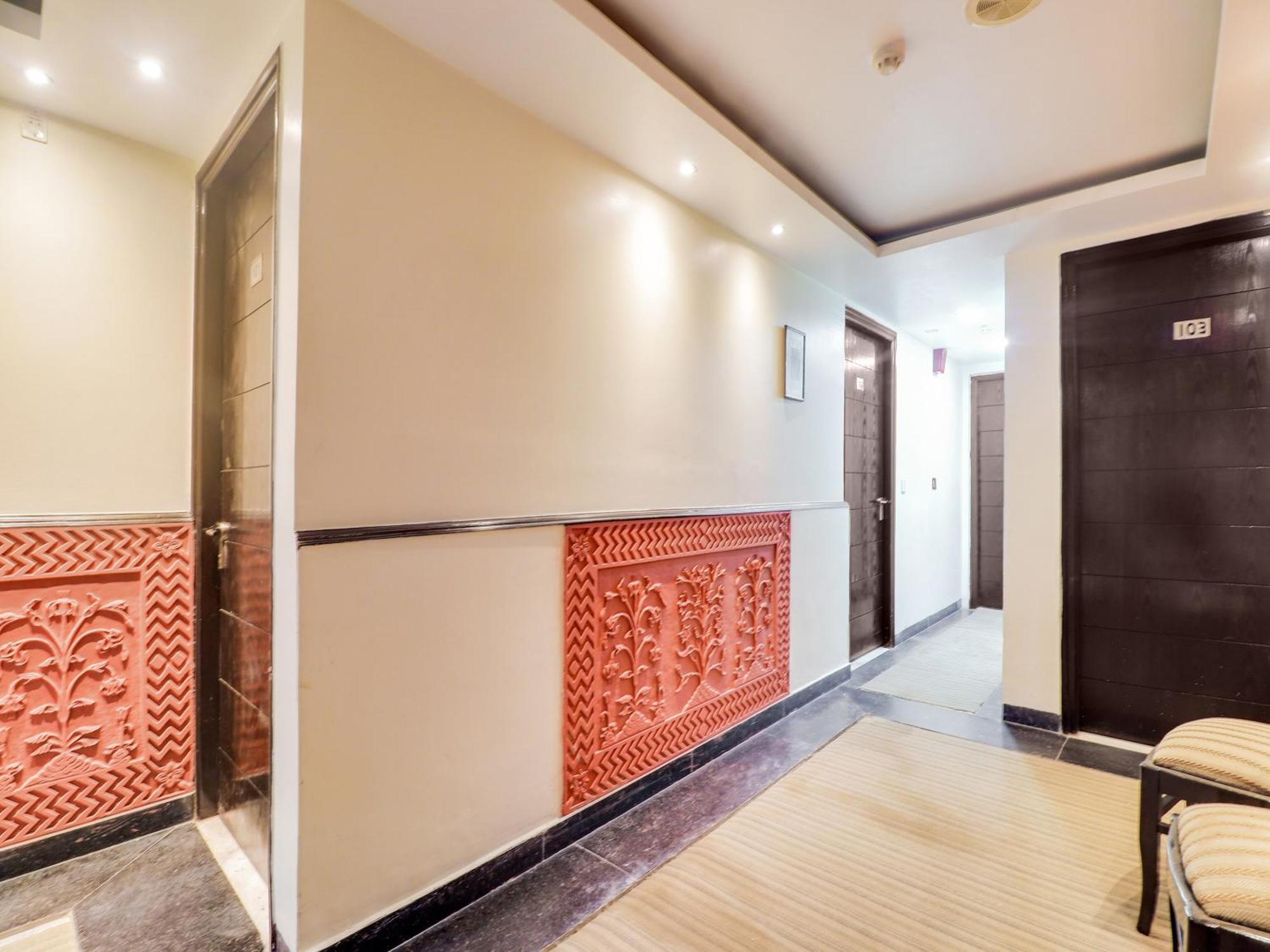 Oyo Flagship Hotel Rudra Palace Agra  Zewnętrze zdjęcie