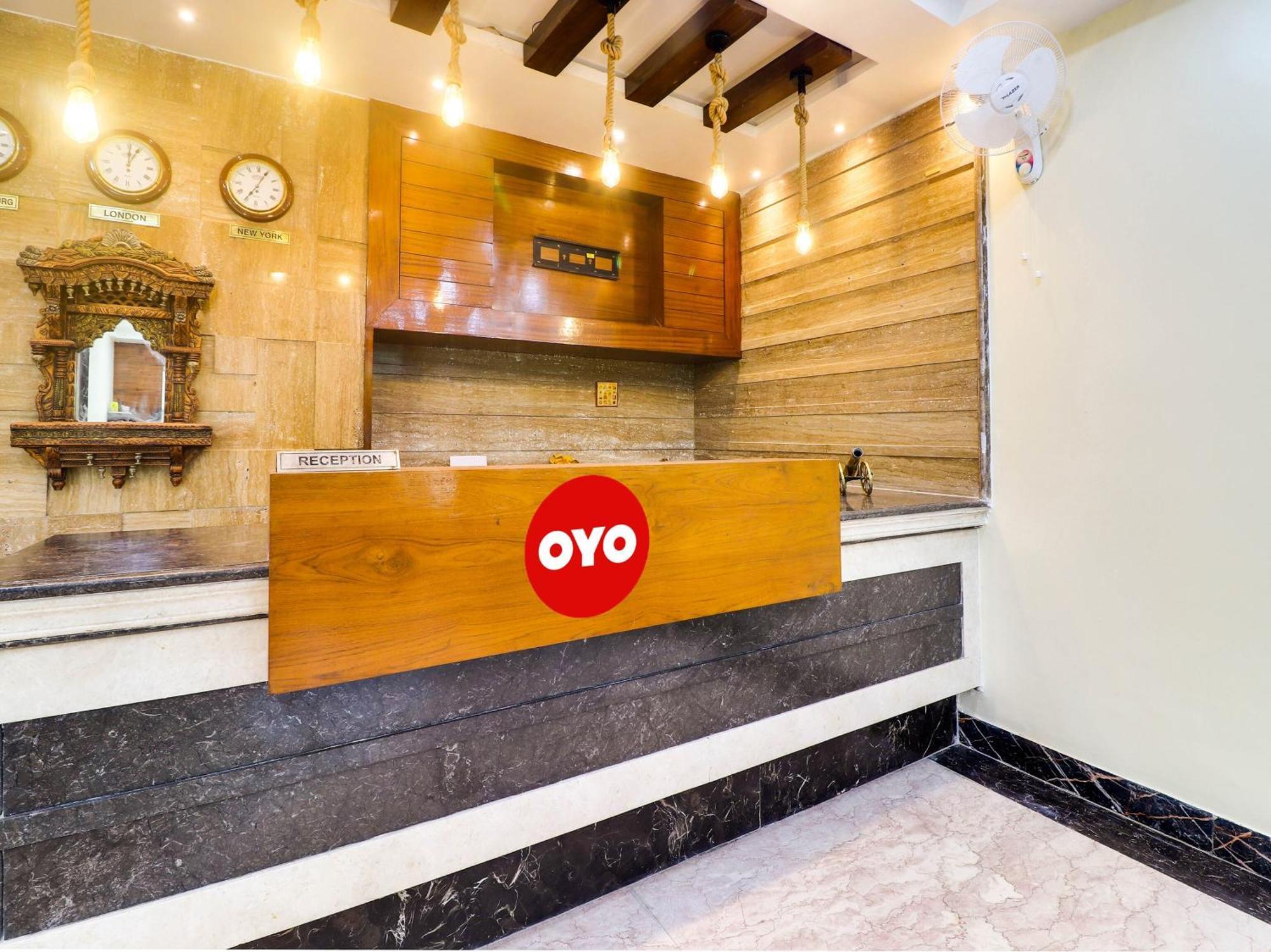 Oyo Flagship Hotel Rudra Palace Agra  Zewnętrze zdjęcie