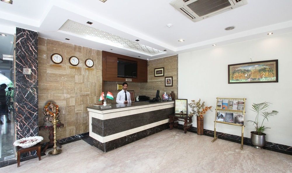 Oyo Flagship Hotel Rudra Palace Agra  Zewnętrze zdjęcie