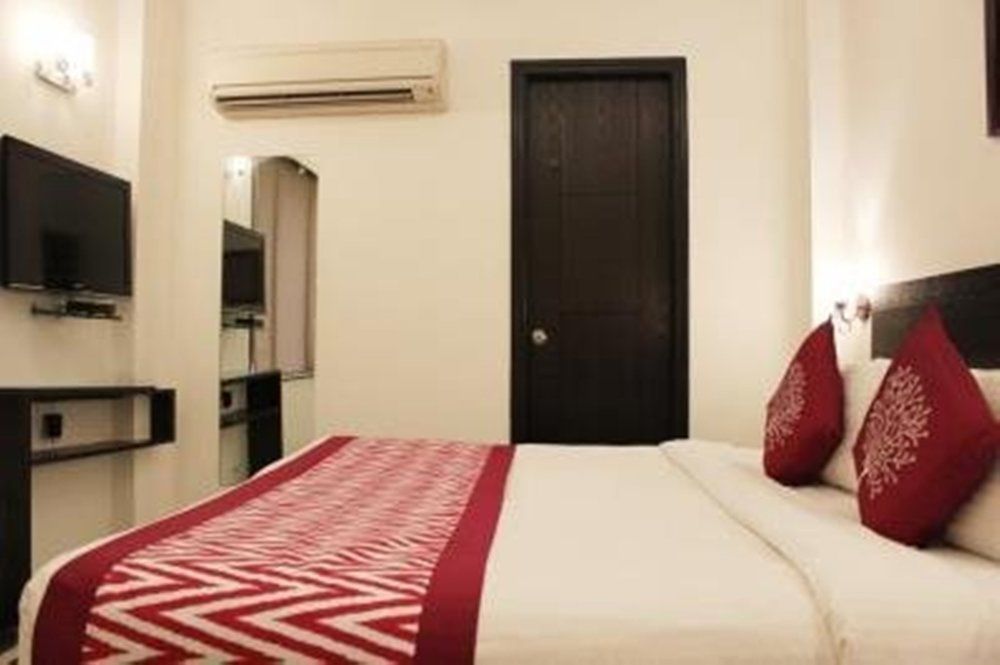 Oyo Flagship Hotel Rudra Palace Agra  Zewnętrze zdjęcie